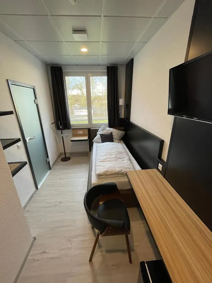 Yebs Hotel Günzburg 3*,