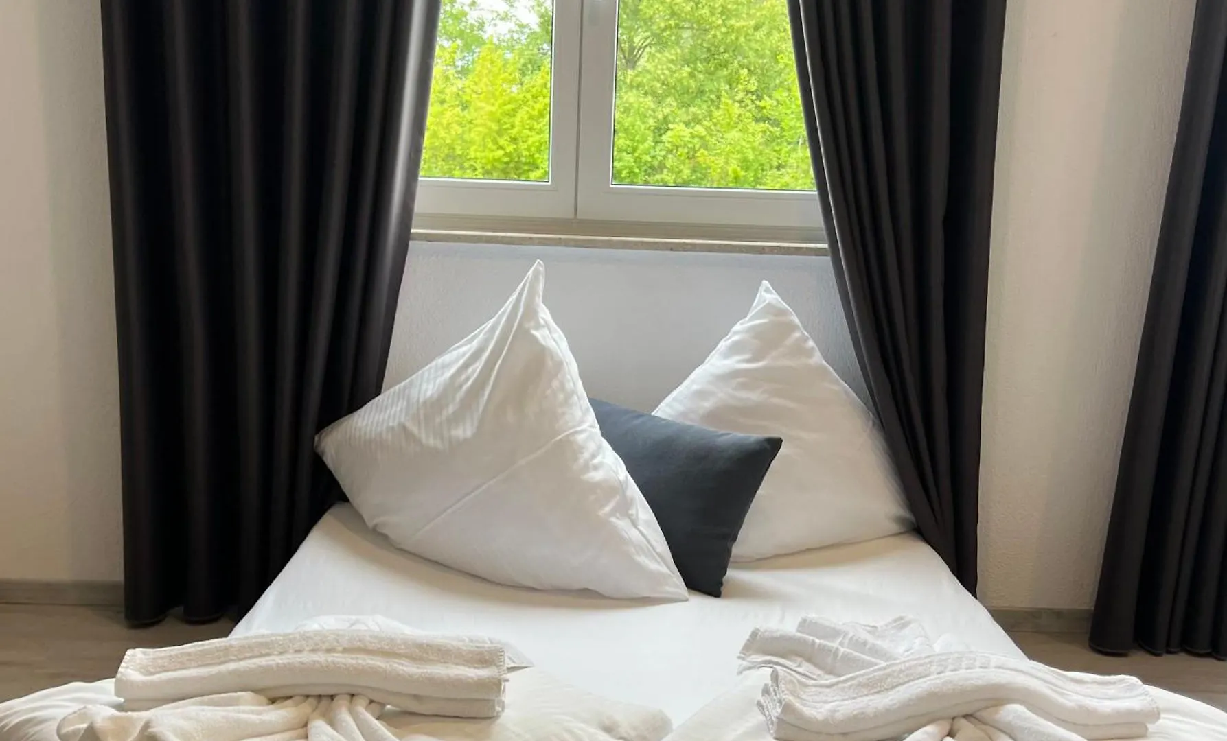 Yebs Hotel Günzburg